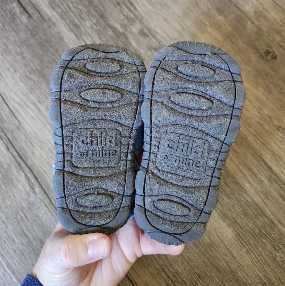 🌸 Child Of Mine Carter's Size 4 Sandals